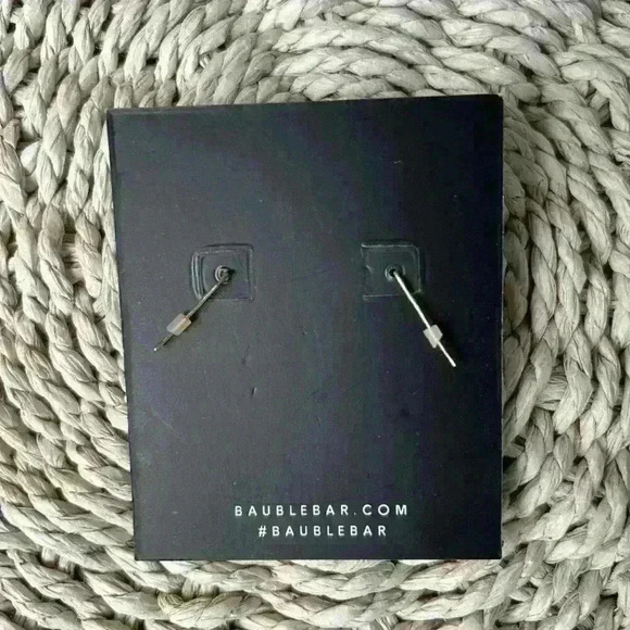 NEW! BEAUTIFUL BAUBLEAR Farah Ear Crawlers Rhinestone Dangle Earrings Gold Tone - Picture 4 of 4